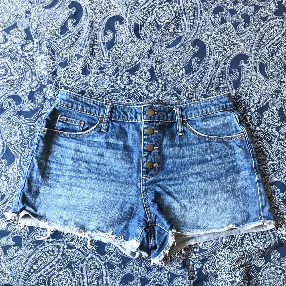 High waisted denim shorts
